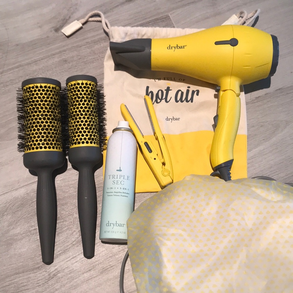 Drybar bundle - dryer iron brushes cap + 1